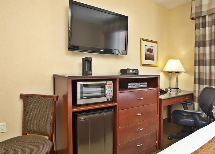 Best Western PLUS Arena Hotel